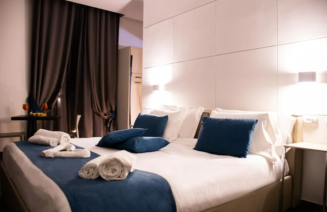 Megaris Luxury Suite Rooms-1